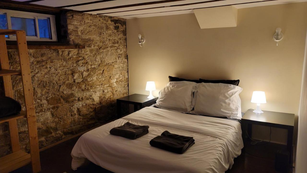 Cozy Downtown Private Rooms Near Ago Toronto Bagian luar foto